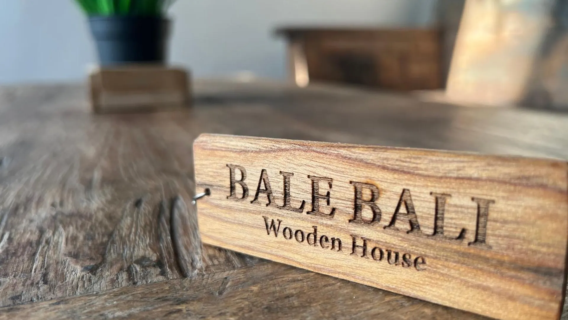 Vila Bale Bali Wooden House Ubud